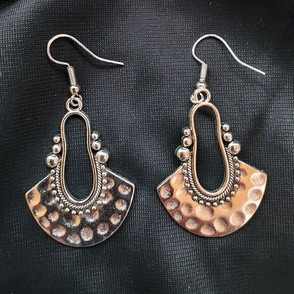 BOHO HAMMERED DANGLE 14K WHITE GOLD PLATED EARRINGS - Picture 7 of 12